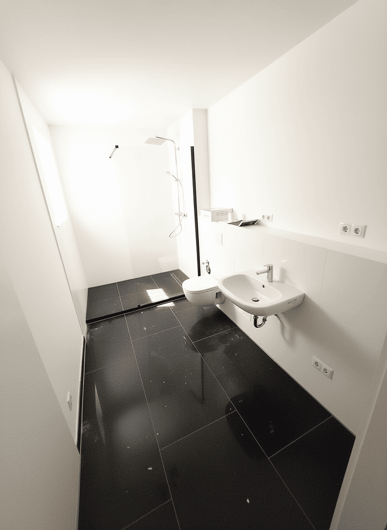 Prenájom bytu 2-izbový 80 m², Hannover, Dolné Sasko Prenájom bytu 2-izbový 80 m², Hannover, Dolné Sasko