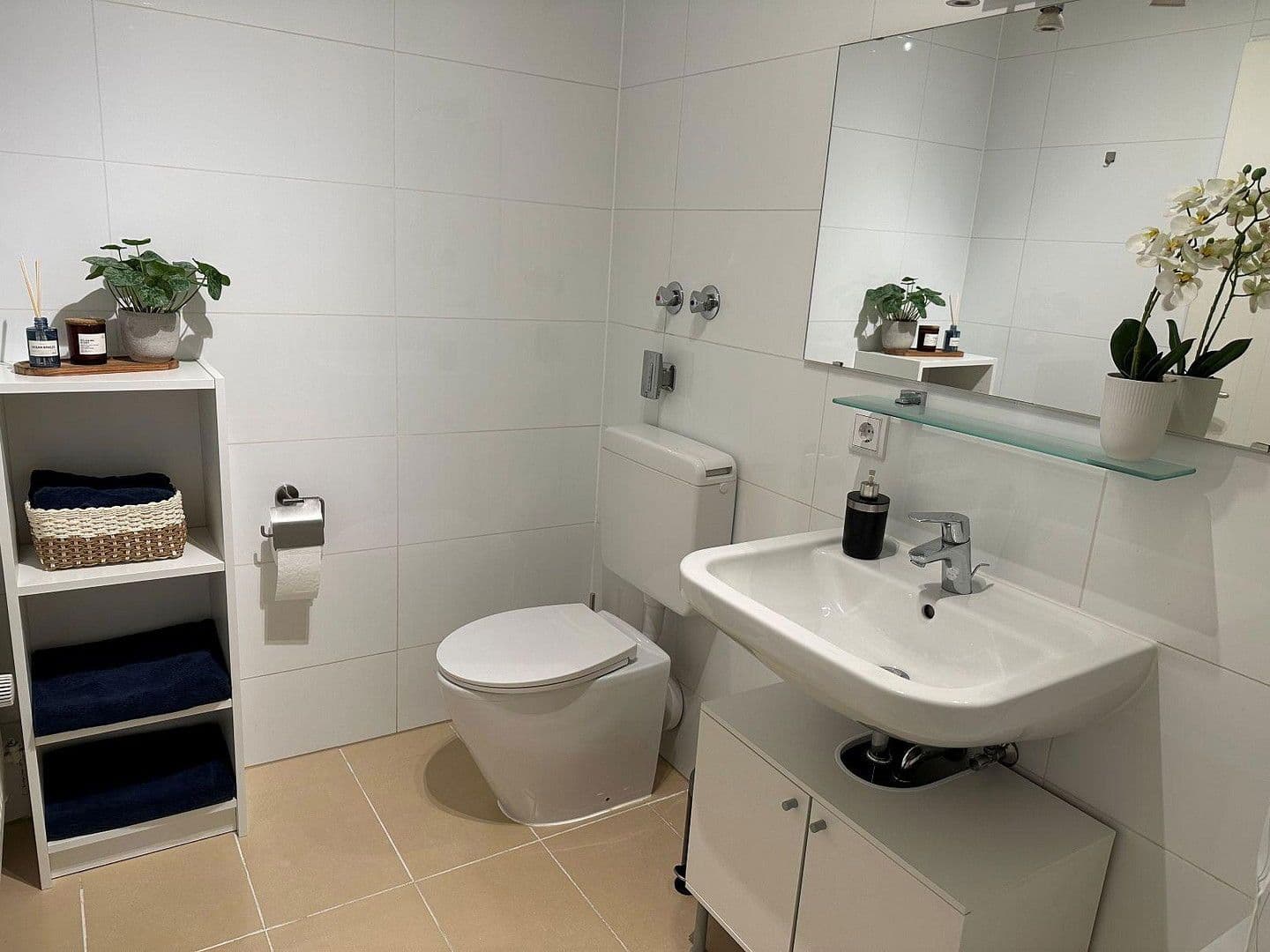 Prenájom bytu 2-izbový 71 m², Muenchen, Bavorsko Prenájom bytu 2-izbový 71 m², Muenchen, Bavorsko