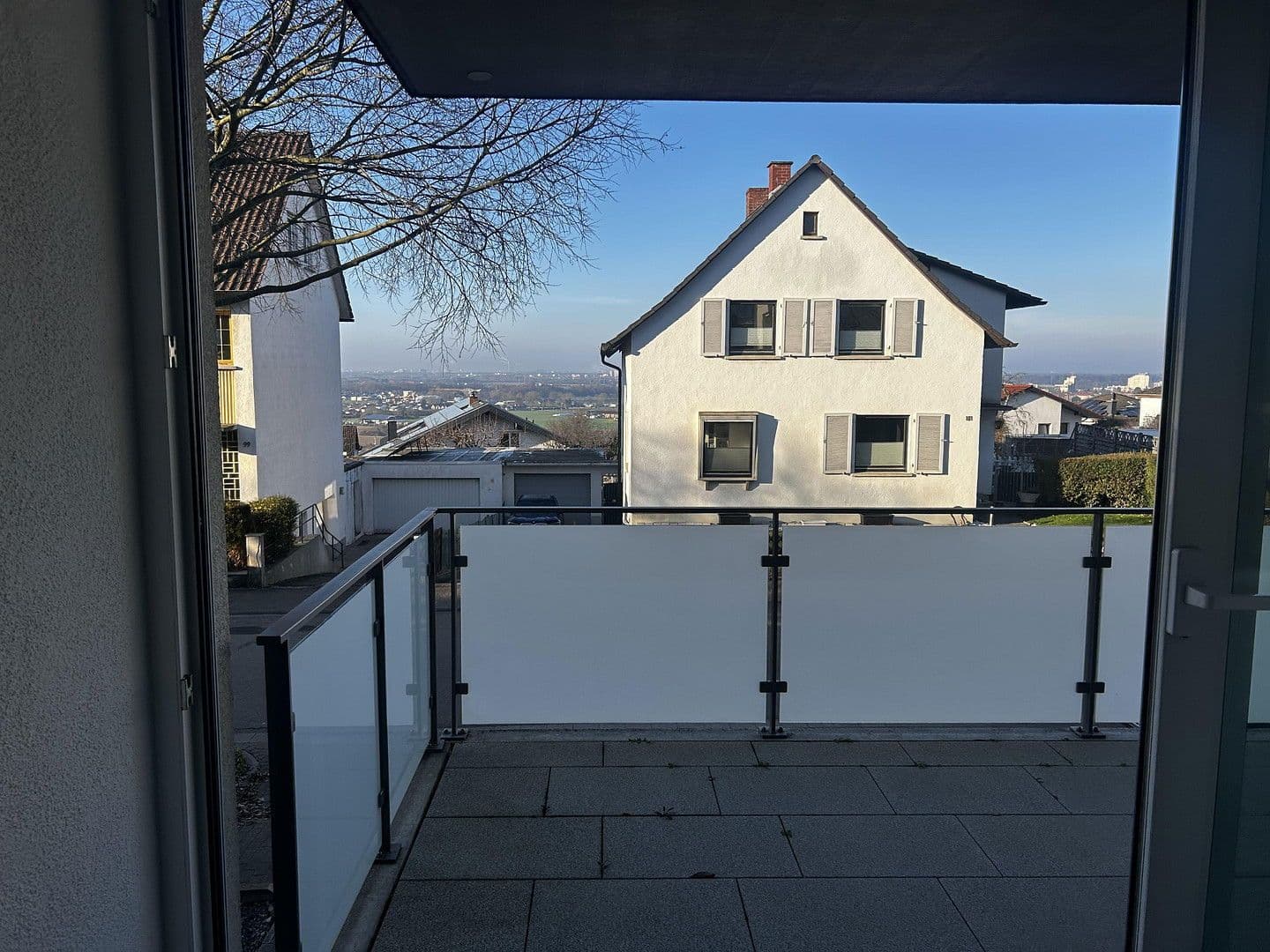 Prenájom bytu 3-izbový 131 m², Weinheim, Bádensko-Wurttembersko Prenájom bytu 3-izbový 131 m², Weinheim, Bádensko-Wurttembersko