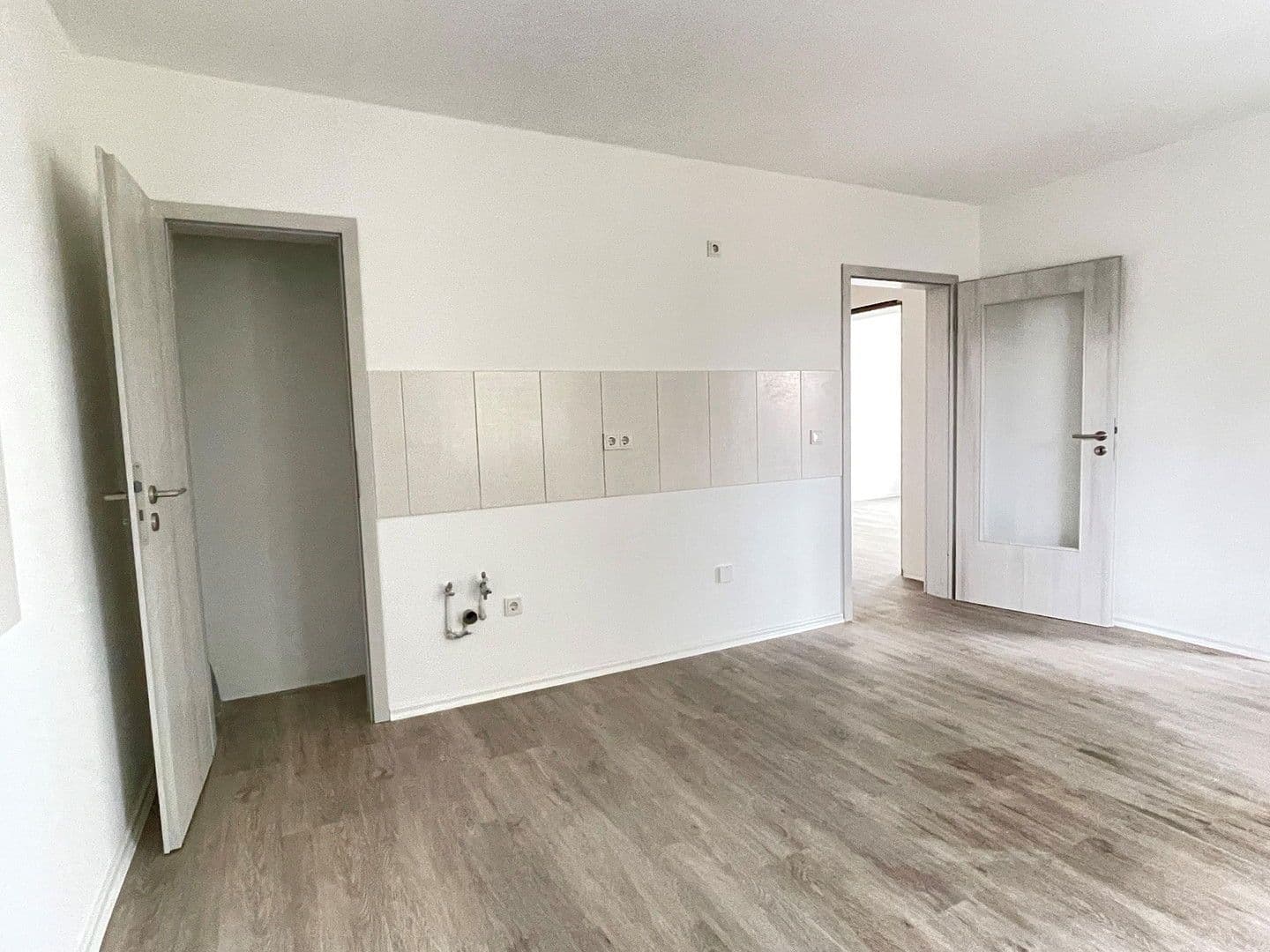 Prenájom bytu 2-izbový 54 m², Heegermühler Str.35b, Eberswalde, Brandenbursko Prenájom bytu 2-izbový 54 m², Heegermühler Str.35b, Eberswalde, Brandenbursko