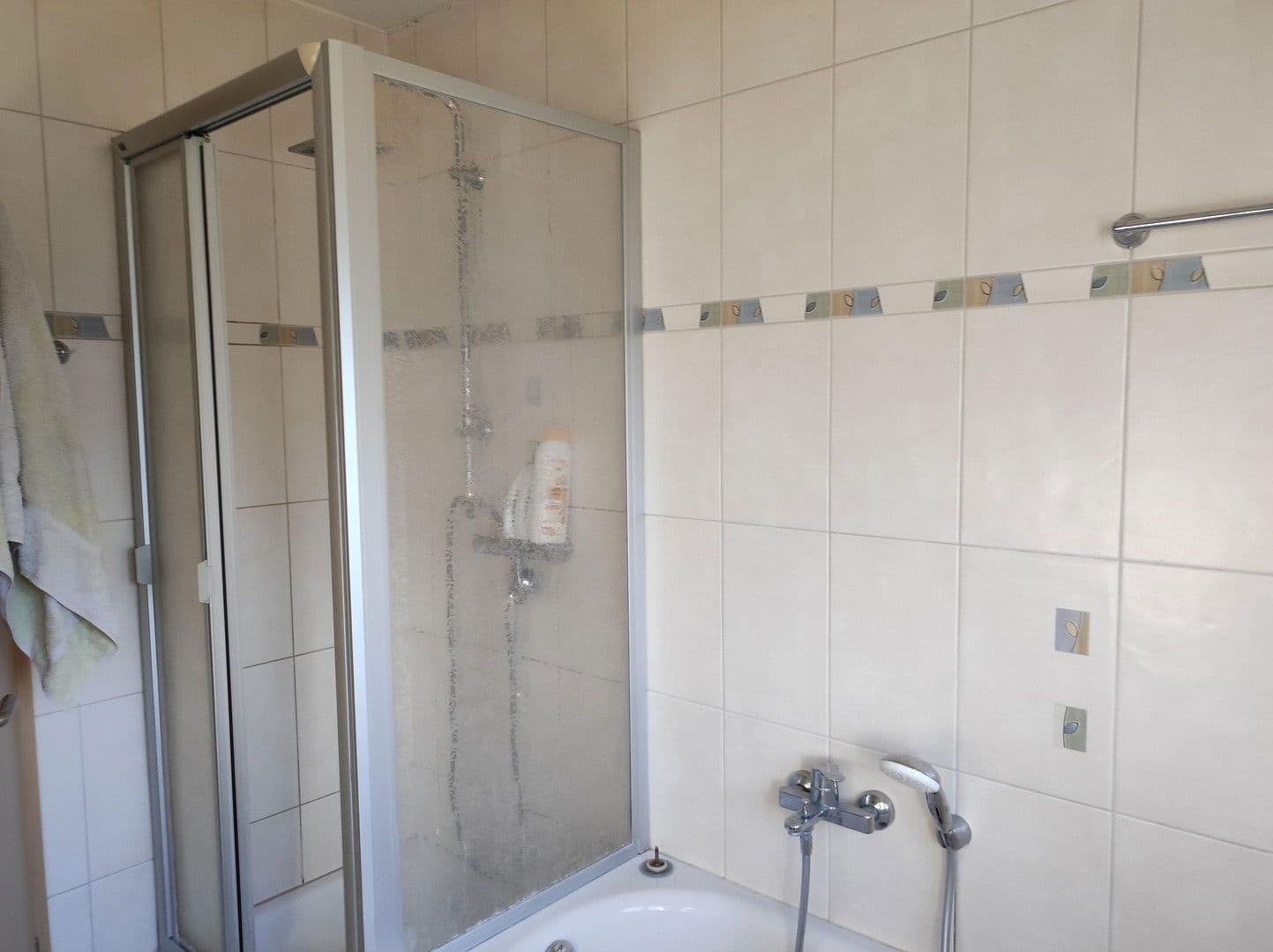 Predaj domu 149 m², pozemek 1.200 m², Bielefeld, Severné Porýnie - Westfálsko Predaj domu 149 m², pozemek 1.200 m², Bielefeld, Severné Porýnie - Westfálsko