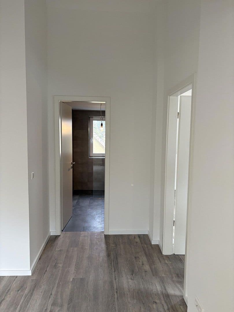 Prenájom bytu 2-izbový 68 m², Kienhorststr., Berlin, Berlín Prenájom bytu 2-izbový 68 m², Kienhorststr., Berlin, Berlín