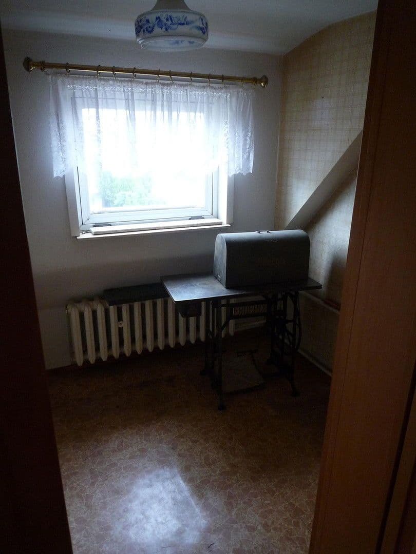 Predaj domu 69 m², pozemek 800 m², Stadtrandsiedlung 43, Bischofswerda, Sasko Predaj domu 69 m², pozemek 800 m², Stadtrandsiedlung 43, Bischofswerda, Sasko