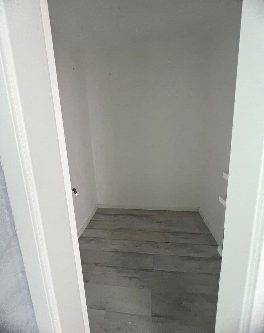 Predaj domu 1.780 m², pozemek 1.162 m², Konstantinplatz.5, Nordrhein-Westfalen - Mönchengladbach, Severné Porýnie - Westfálsko Predaj domu 1.780 m², pozemek 1.162 m², Konstantinplatz.5, Nordrhein-Westfalen - Mönchengladbach, Severné Porýnie - Westfálsko