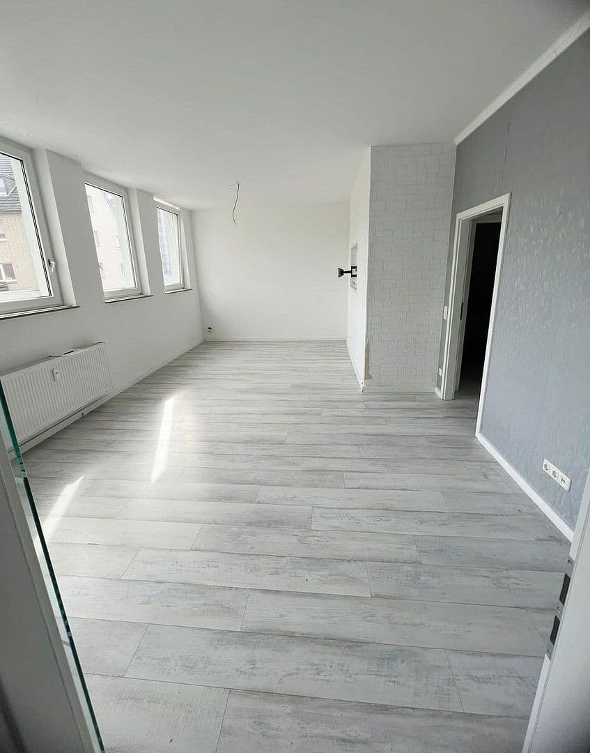 Predaj domu 1.780 m², pozemek 1.162 m², Konstantinplatz.5, Nordrhein-Westfalen - Mönchengladbach, Severné Porýnie - Westfálsko Predaj domu 1.780 m², pozemek 1.162 m², Konstantinplatz.5, Nordrhein-Westfalen - Mönchengladbach, Severné Porýnie - Westfálsko