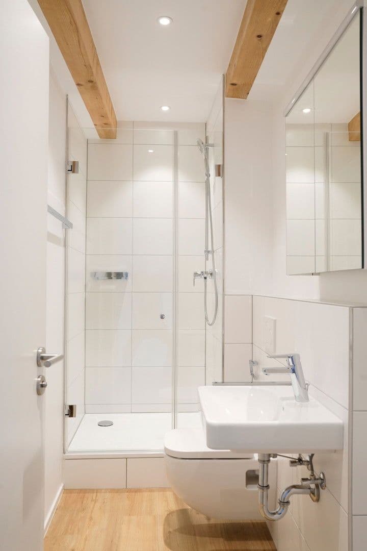 Prenájom bytu 3-izbový 115 m², Kaiserstrasse, Waldshut-Tiengen, Bádensko-Wurttembersko Prenájom bytu 3-izbový 115 m², Kaiserstrasse, Waldshut-Tiengen, Bádensko-Wurttembersko