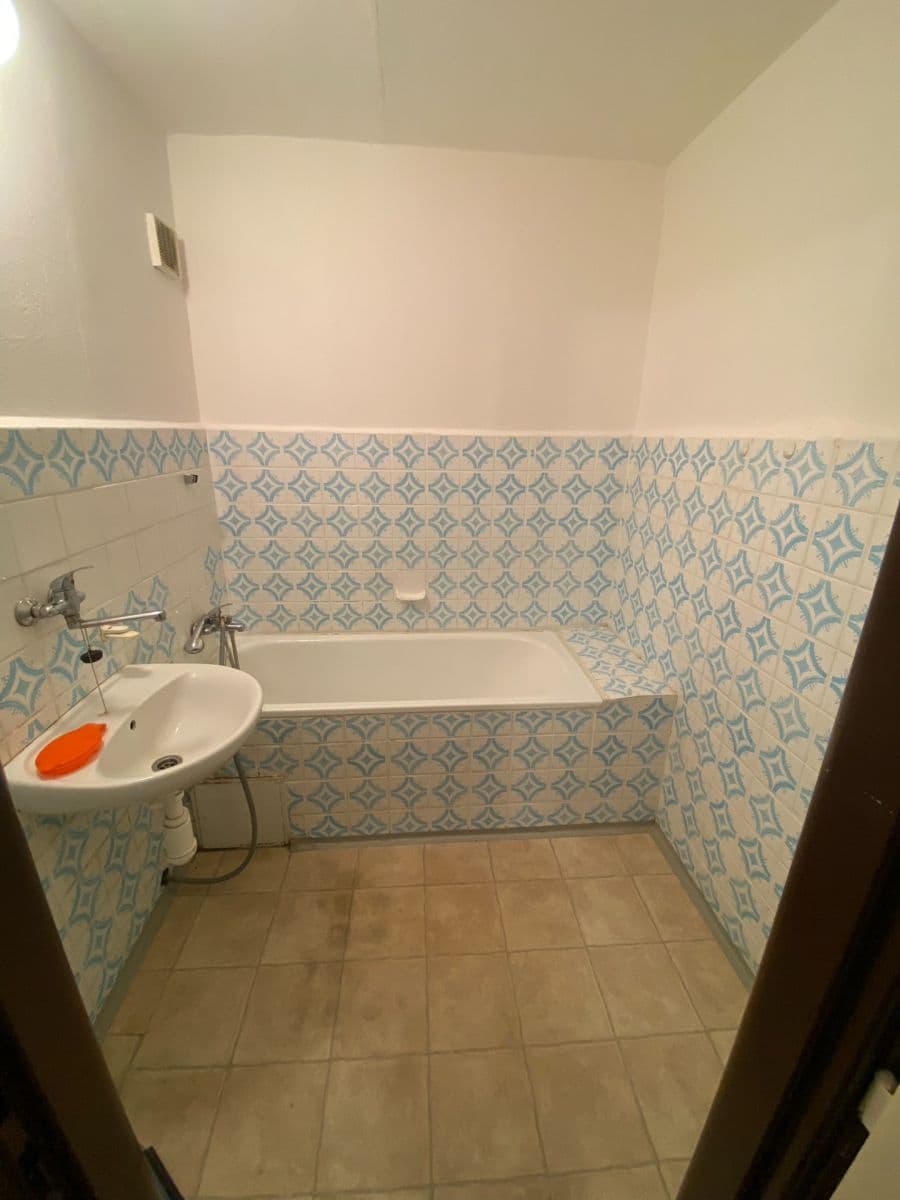 Predaj bytu 3-izbový 54 m², Radimova, Praha, Praha Predaj bytu 3-izbový 54 m², Radimova, Praha, Praha