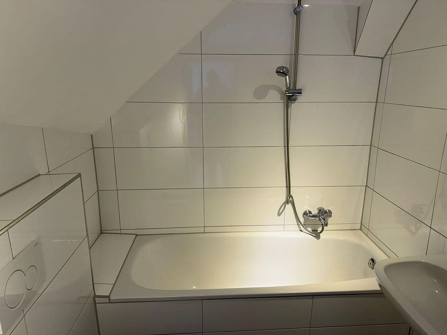 Prenájom bytu 2-izbový 50 m², Bahnhofstr. 11, Oberhausen, Severné Porýnie - Westfálsko Prenájom bytu 2-izbový 50 m², Bahnhofstr. 11, Oberhausen, Severné Porýnie - Westfálsko