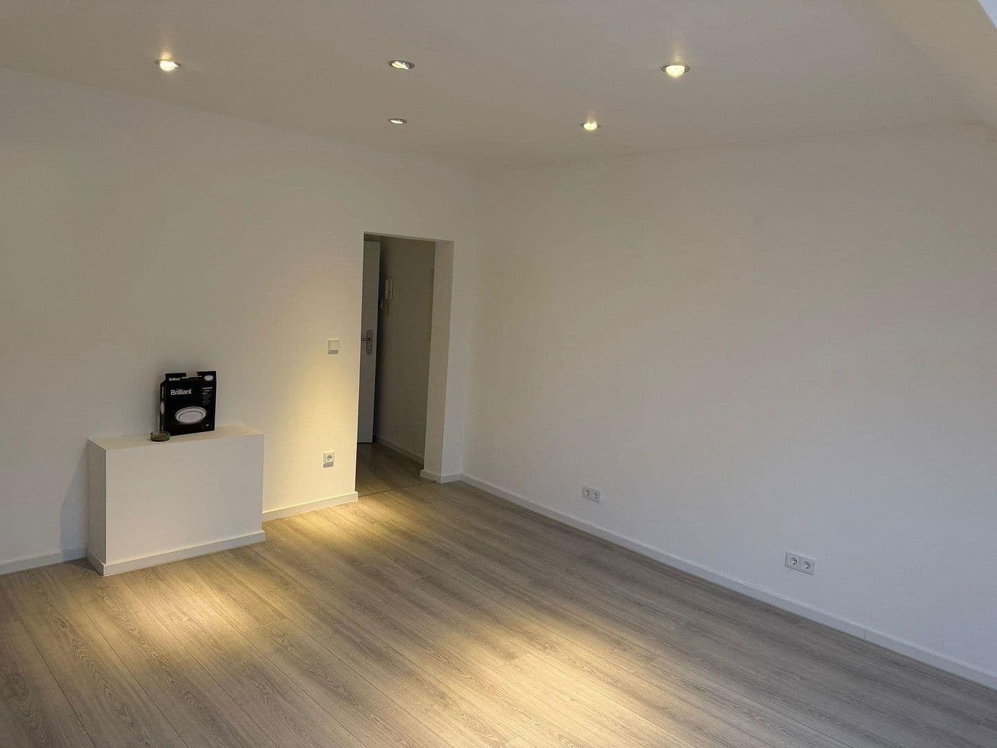 Prenájom bytu 2-izbový 50 m², Bahnhofstr. 11, Oberhausen, Severné Porýnie - Westfálsko Prenájom bytu 2-izbový 50 m², Bahnhofstr. 11, Oberhausen, Severné Porýnie - Westfálsko