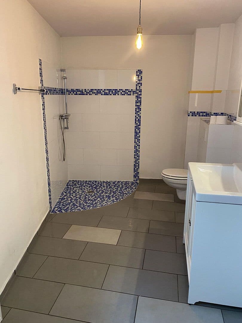 Prenájom domu 336 m², pozemek 450 m², Rheingaustr. 64, Oestrich-Winkel, Hesensko Prenájom domu 336 m², pozemek 450 m², Rheingaustr. 64, Oestrich-Winkel, Hesensko