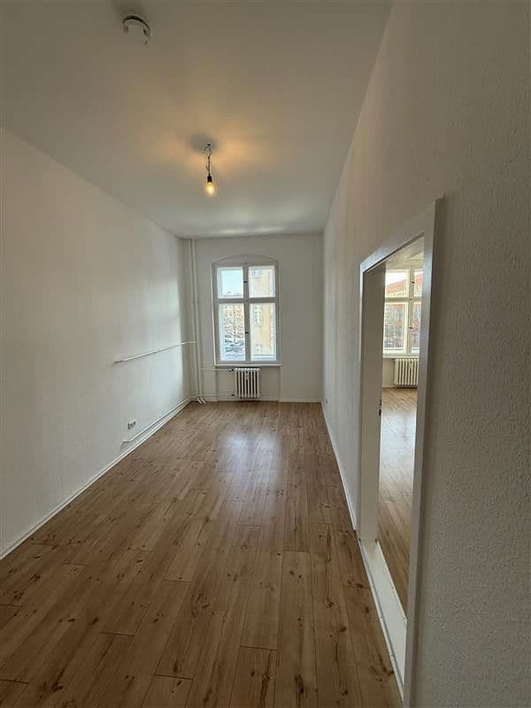 Prenájom bytu 4-izbový 103 m², Magdalenenstraße 21, Berlin, Berlín Prenájom bytu 4-izbový 103 m², Magdalenenstraße 21, Berlin, Berlín