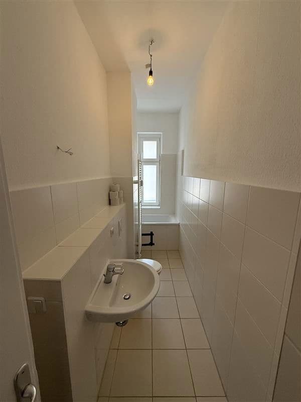 Prenájom bytu 4-izbový 103 m², Magdalenenstraße 21, Berlin, Berlín Prenájom bytu 4-izbový 103 m², Magdalenenstraße 21, Berlin, Berlín