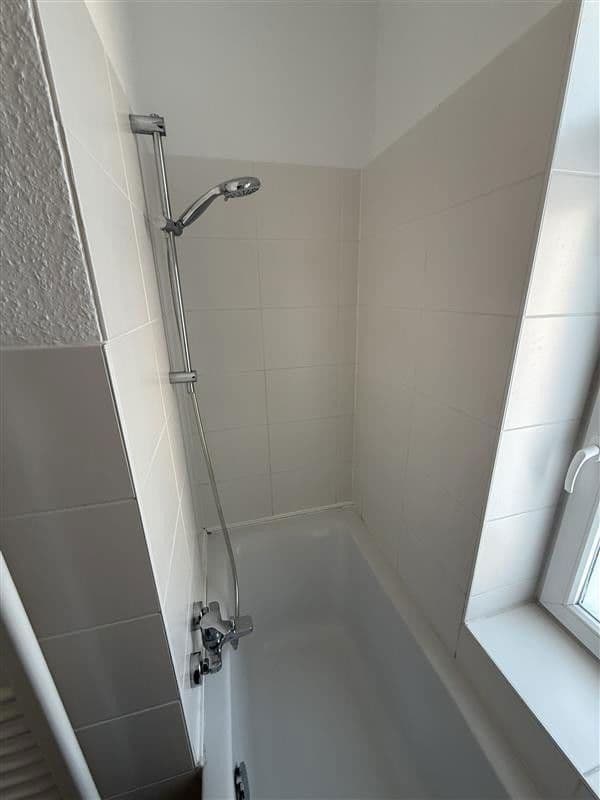 Prenájom bytu 4-izbový 103 m², Magdalenenstraße 21, Berlin, Berlín Prenájom bytu 4-izbový 103 m², Magdalenenstraße 21, Berlin, Berlín