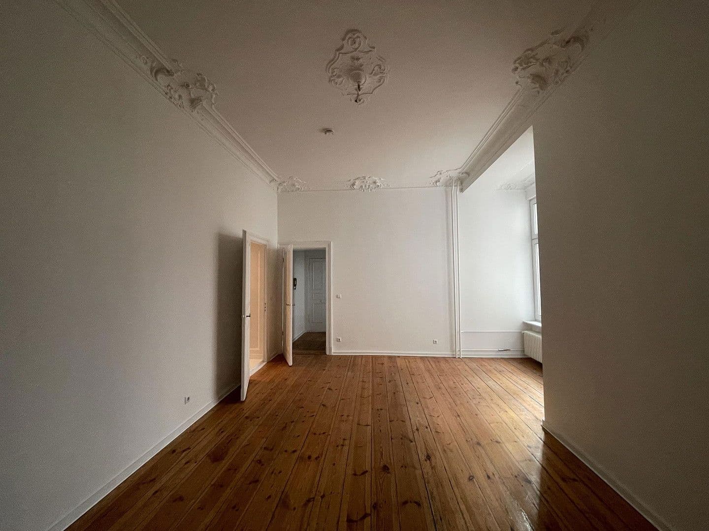 Prenájom bytu 1-izbový 44 m², Berlin, Berlín Prenájom bytu 1-izbový 44 m², Berlin, Berlín