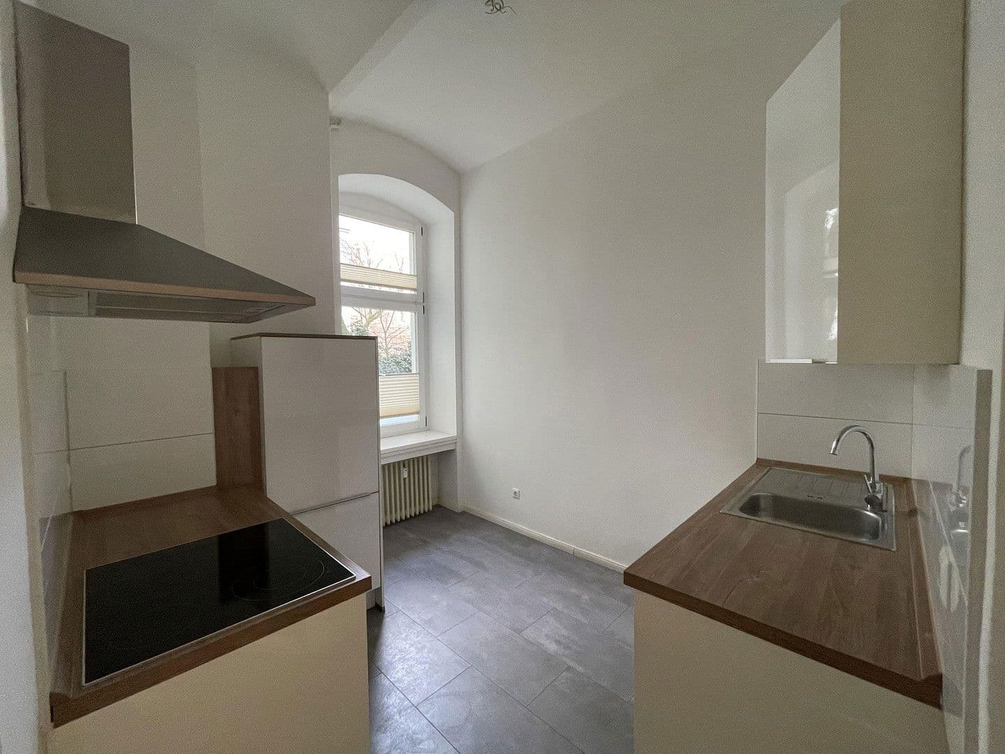 Prenájom bytu 1-izbový 45 m², Berlin, Berlín Prenájom bytu 1-izbový 45 m², Berlin, Berlín