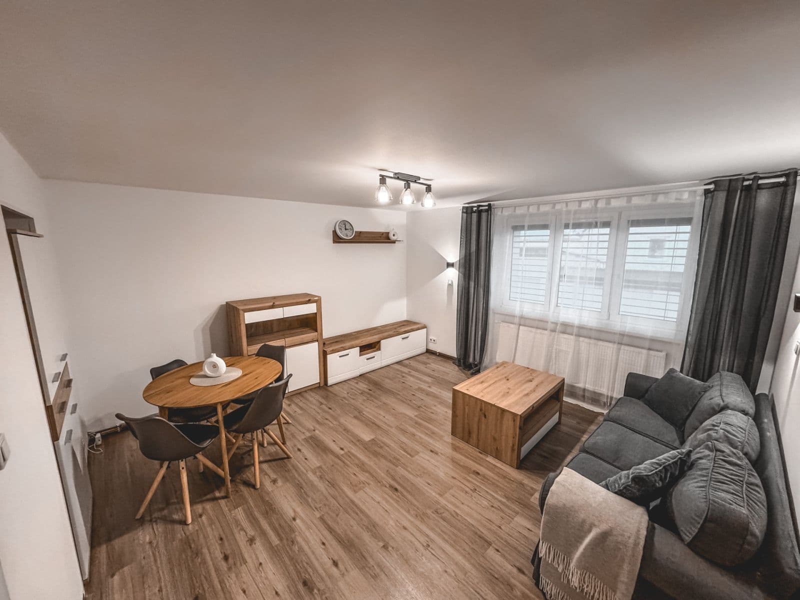 Prenájom bytu 3-izbový 65 m², Petra Bezruče, Kladno, Středočeský kraj Prenájom bytu 3-izbový 65 m², Petra Bezruče, Kladno, Středočeský kraj