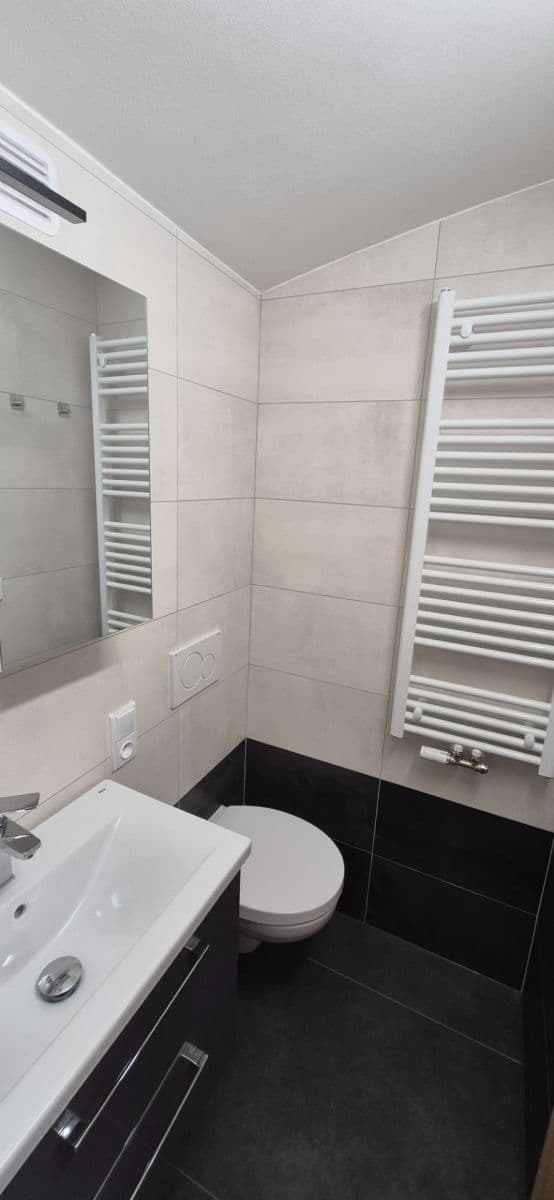 Prenájom bytu 2-izbový 50 m², Voroněžská, Praha, Praha Prenájom bytu 2-izbový 50 m², Voroněžská, Praha, Praha