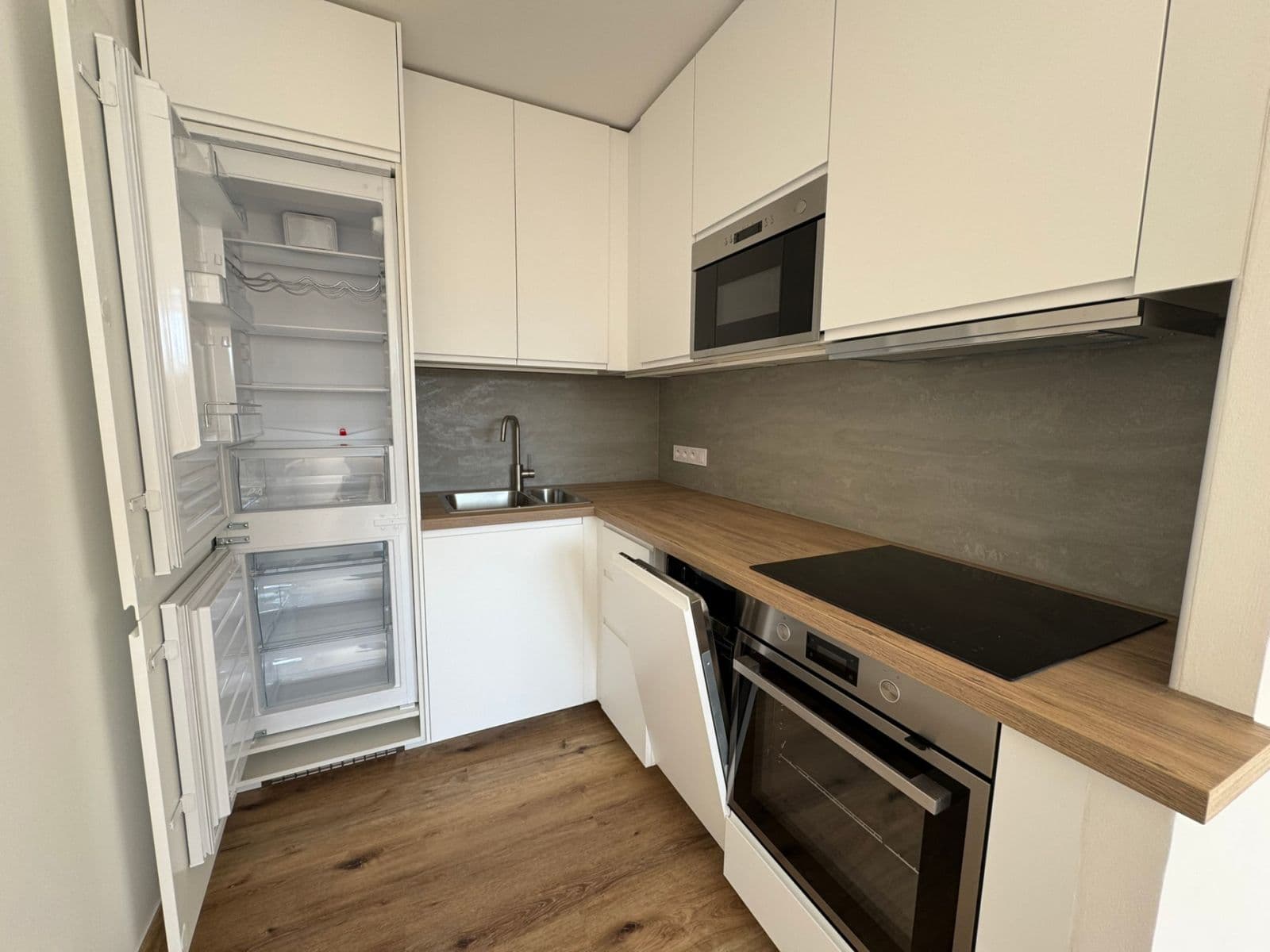 Predaj bytu 2-izbový 43 m², Nad Starou pískovnou, Praha, Praha Predaj bytu 2-izbový 43 m², Nad Starou pískovnou, Praha, Praha