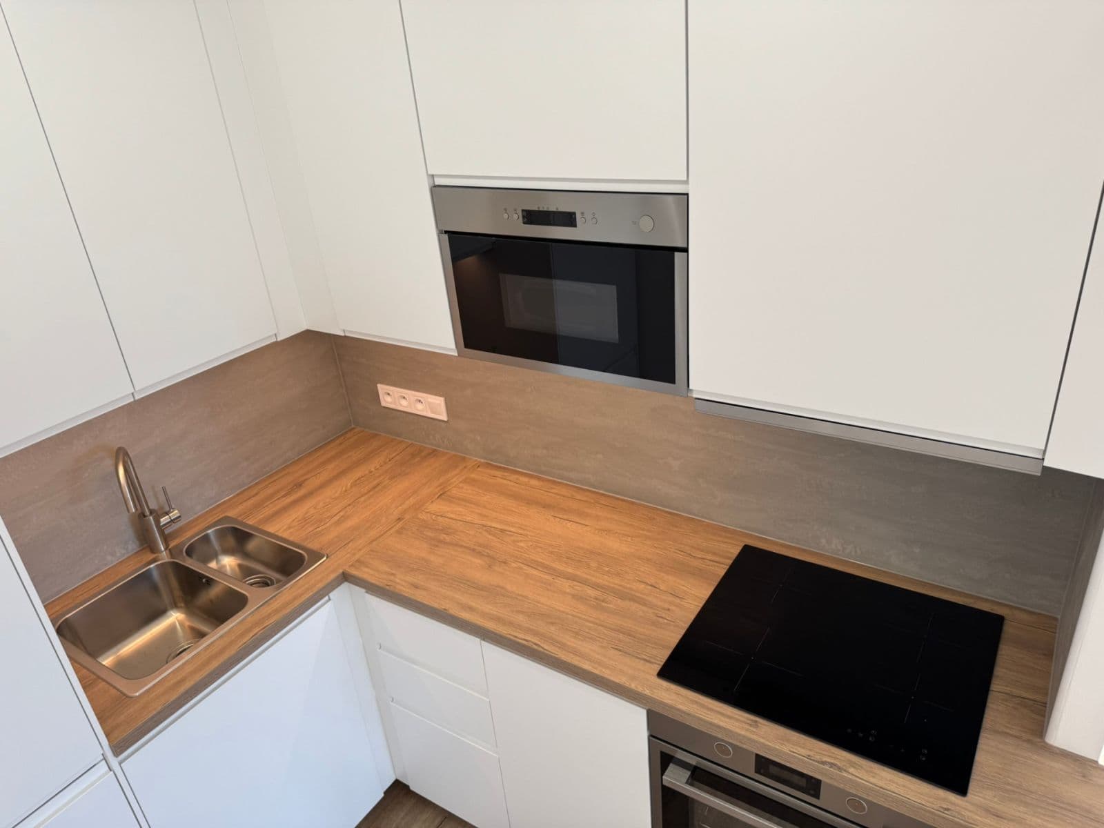 Predaj bytu 2-izbový 43 m², Nad Starou pískovnou, Praha, Praha Predaj bytu 2-izbový 43 m², Nad Starou pískovnou, Praha, Praha