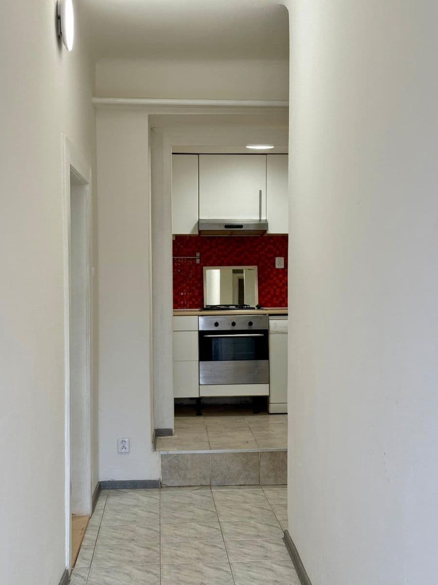 Prenájom bytu 2-izbový 55 m², Dostihová, Praha, Praha Prenájom bytu 2-izbový 55 m², Dostihová, Praha, Praha