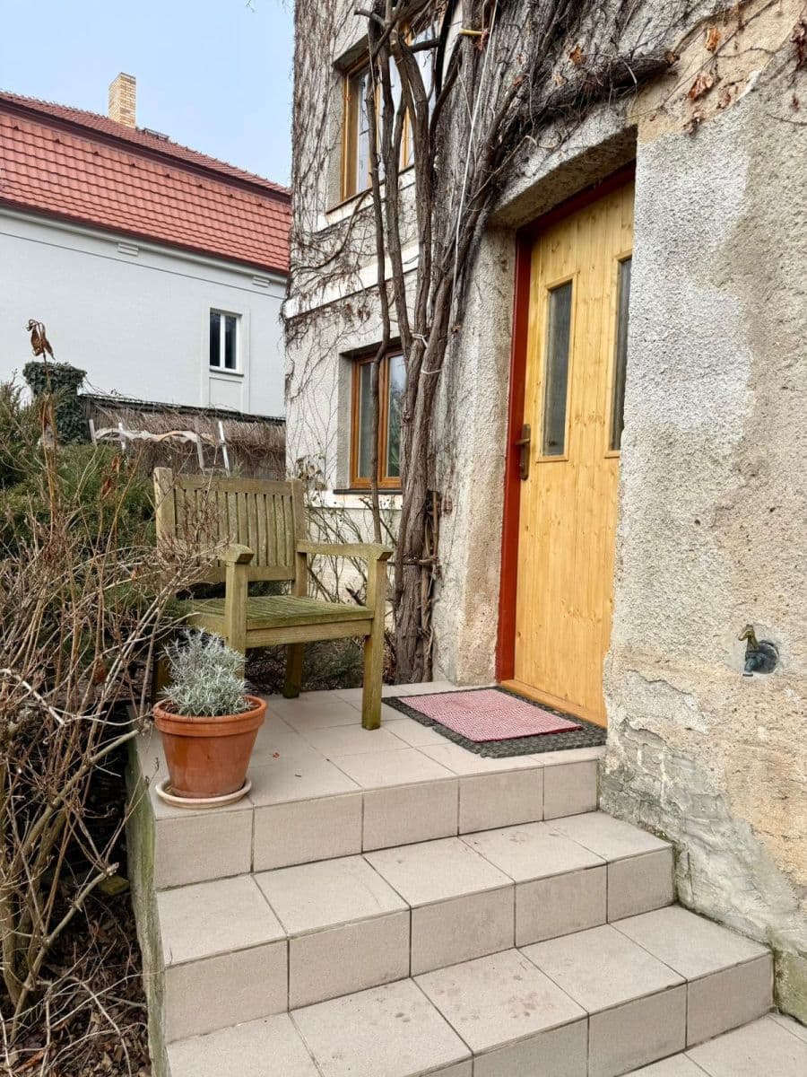 Prenájom bytu 2-izbový 55 m², Dostihová, Praha, Praha Prenájom bytu 2-izbový 55 m², Dostihová, Praha, Praha