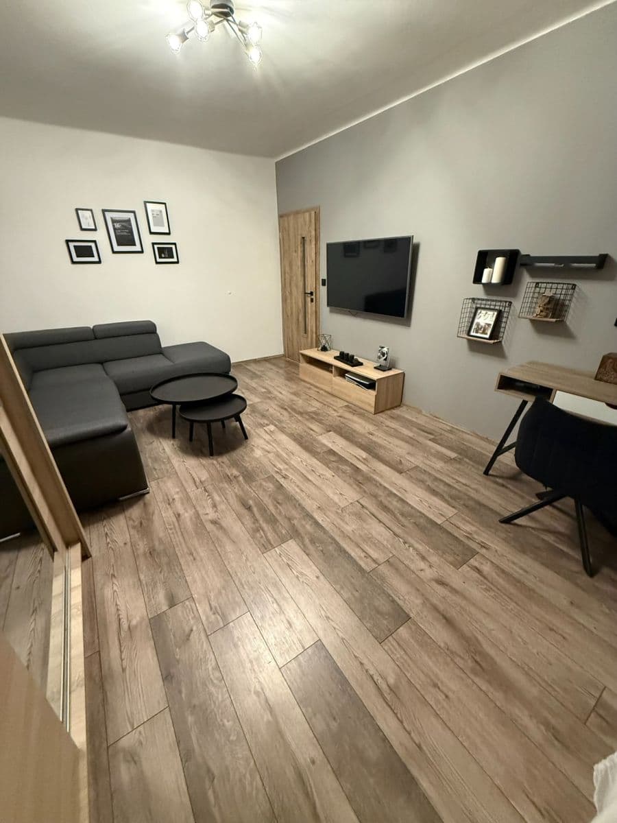 Prenájom bytu 2-izbový 56 m², Hradecká, Stod, Plzeňský kraj Prenájom bytu 2-izbový 56 m², Hradecká, Stod, Plzeňský kraj