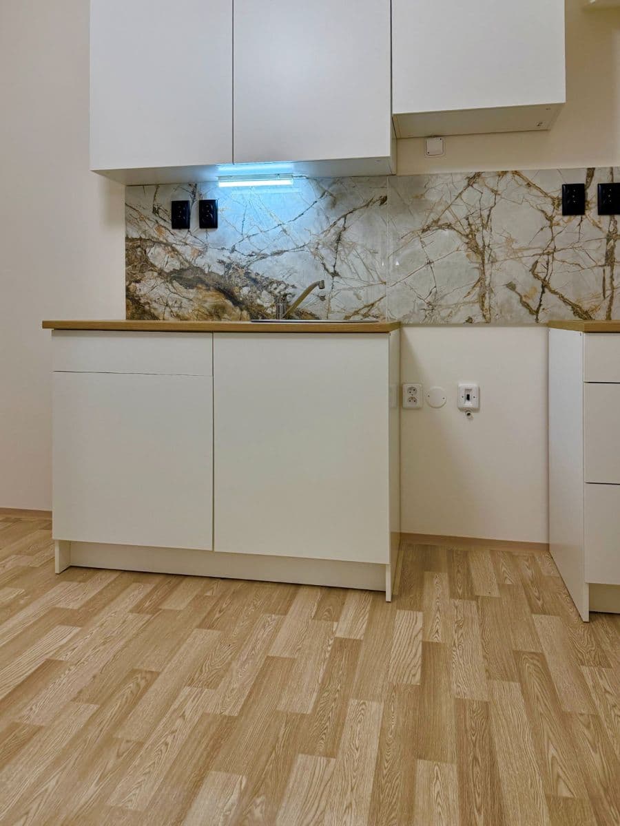 Predaj bytu 2-izbový 56 m², Čestmírova, Praha, Praha Predaj bytu 2-izbový 56 m², Čestmírova, Praha, Praha