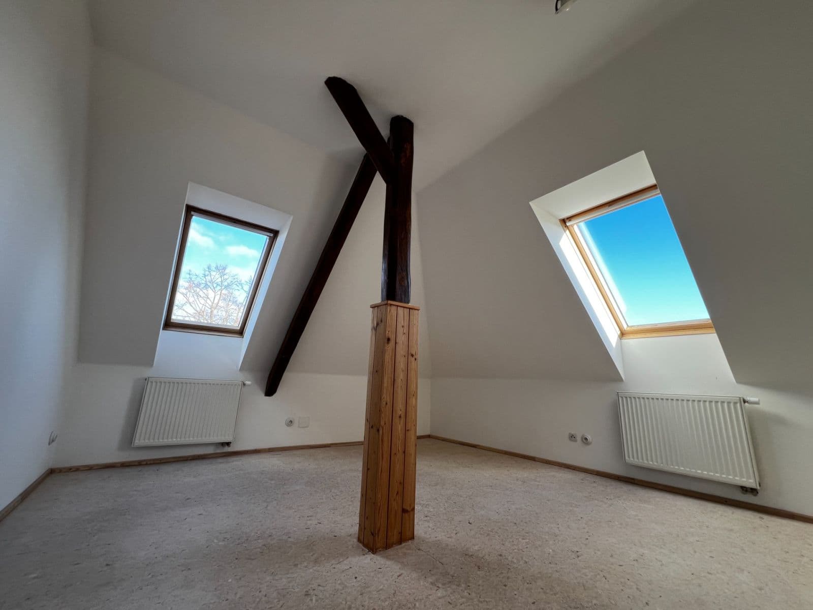 Prenájom bytu 2-izbový 60 m², Pražská, Třebíč, Kraj Vysočina Prenájom bytu 2-izbový 60 m², Pražská, Třebíč, Kraj Vysočina