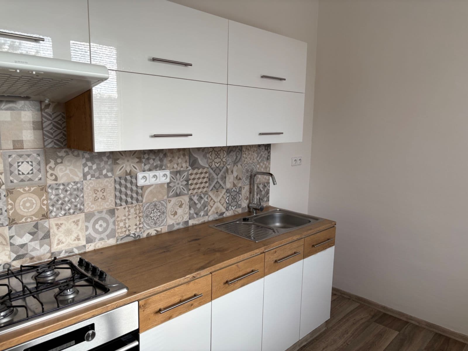 Prenájom bytu 2-izbový 50 m², Komenského, Chuchelná, Moravskoslezský kraj Prenájom bytu 2-izbový 50 m², Komenského, Chuchelná, Moravskoslezský kraj