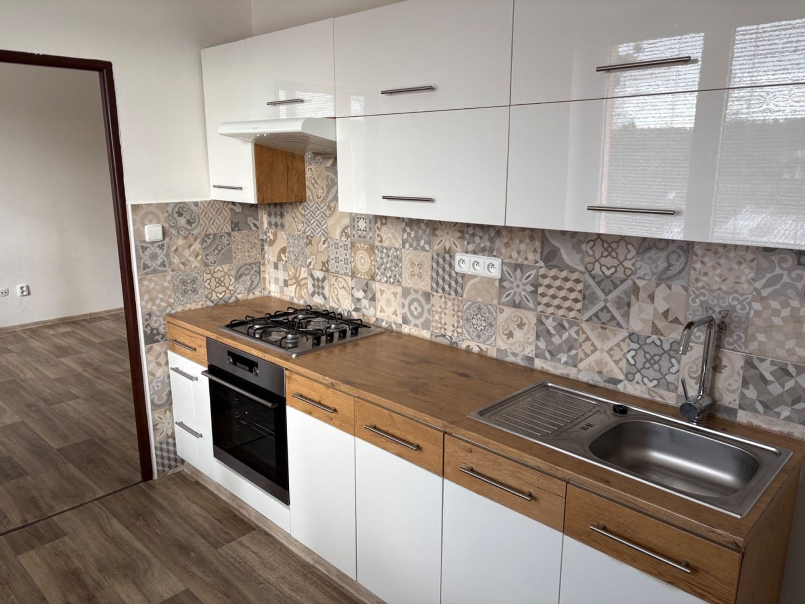 Prenájom bytu 2-izbový 50 m², Komenského, Chuchelná, Moravskoslezský kraj Prenájom bytu 2-izbový 50 m², Komenského, Chuchelná, Moravskoslezský kraj