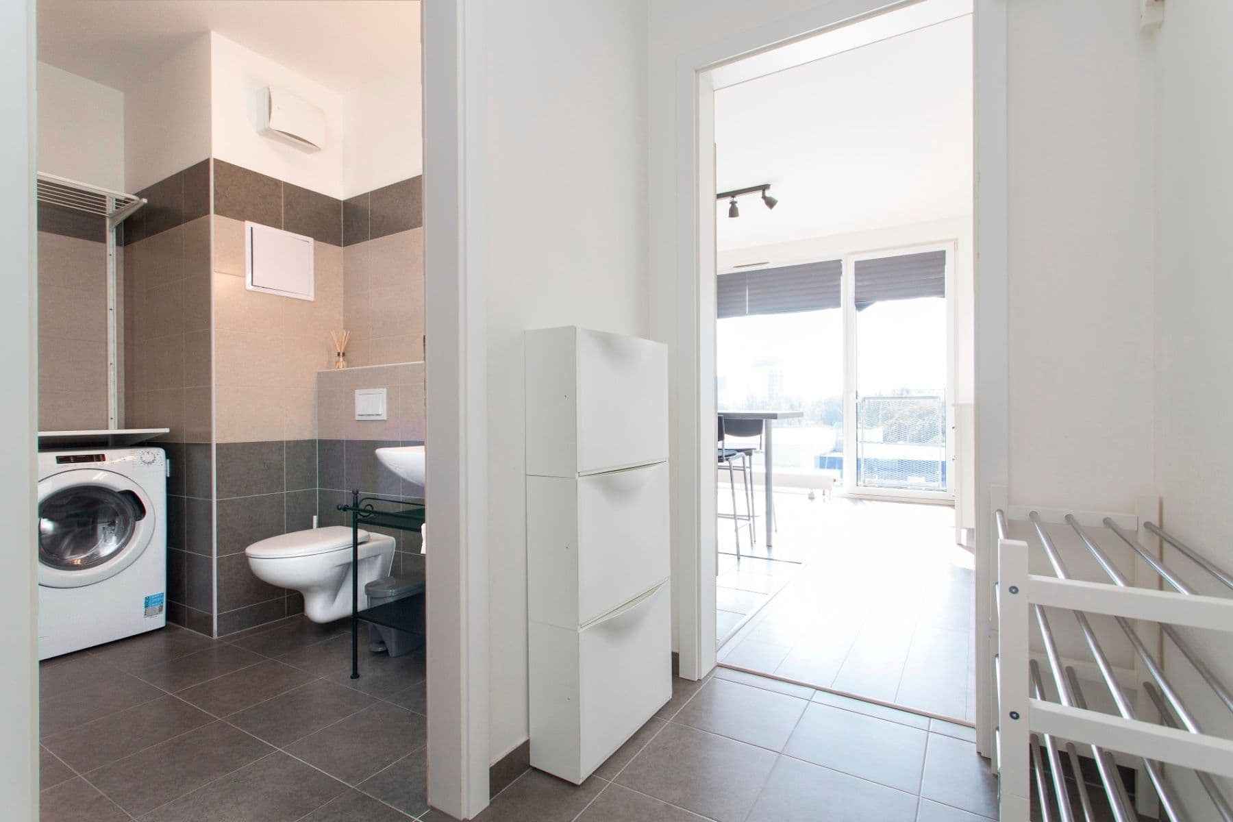 Prenájom bytu 1-izbový 27 m², Olgy Havlové, Praha, Praha Prenájom bytu 1-izbový 27 m², Olgy Havlové, Praha, Praha