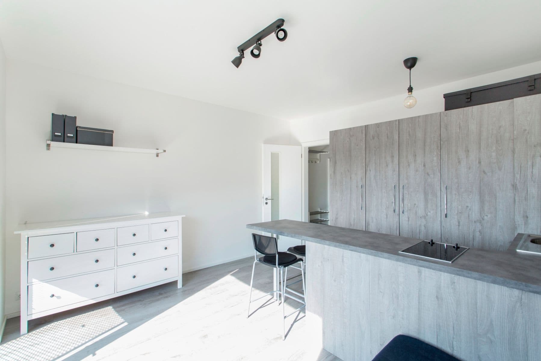 Prenájom bytu 1-izbový 27 m², Olgy Havlové, Praha, Praha Prenájom bytu 1-izbový 27 m², Olgy Havlové, Praha, Praha