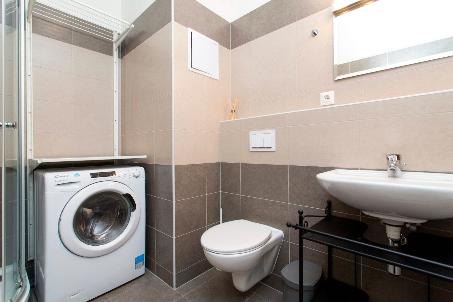 Prenájom bytu 1-izbový 27 m², Olgy Havlové, Praha, Praha Prenájom bytu 1-izbový 27 m², Olgy Havlové, Praha, Praha