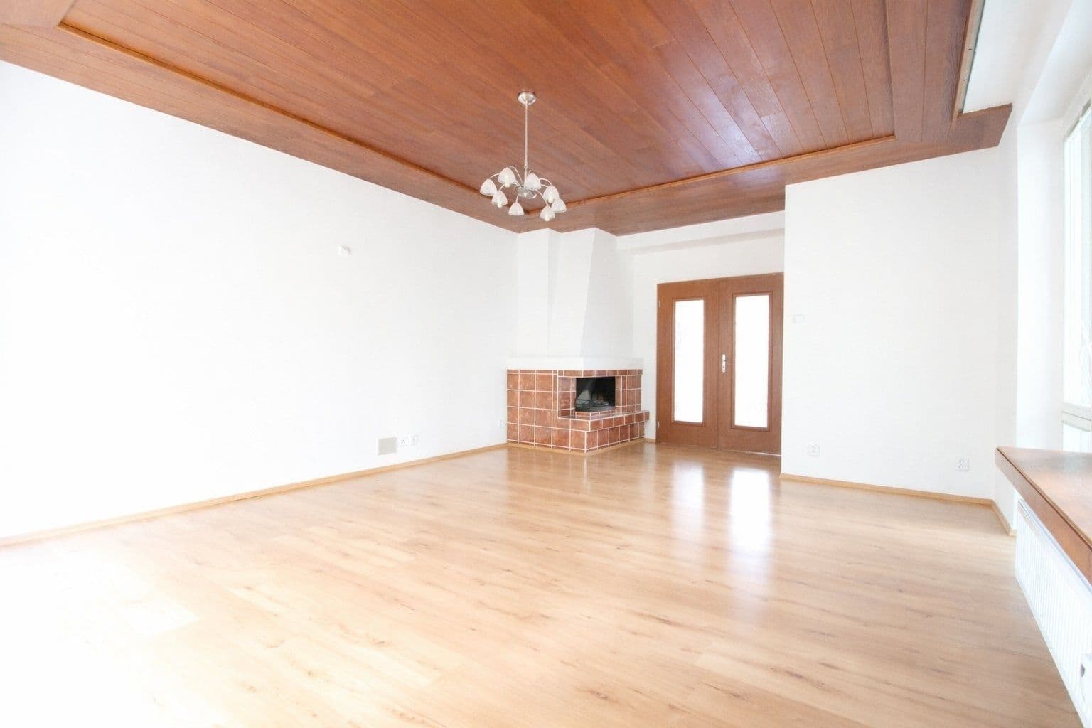 Prenájom bytu 4-izbový 110 m², Na Hřebenkách, Praha, Praha Prenájom bytu 4-izbový 110 m², Na Hřebenkách, Praha, Praha