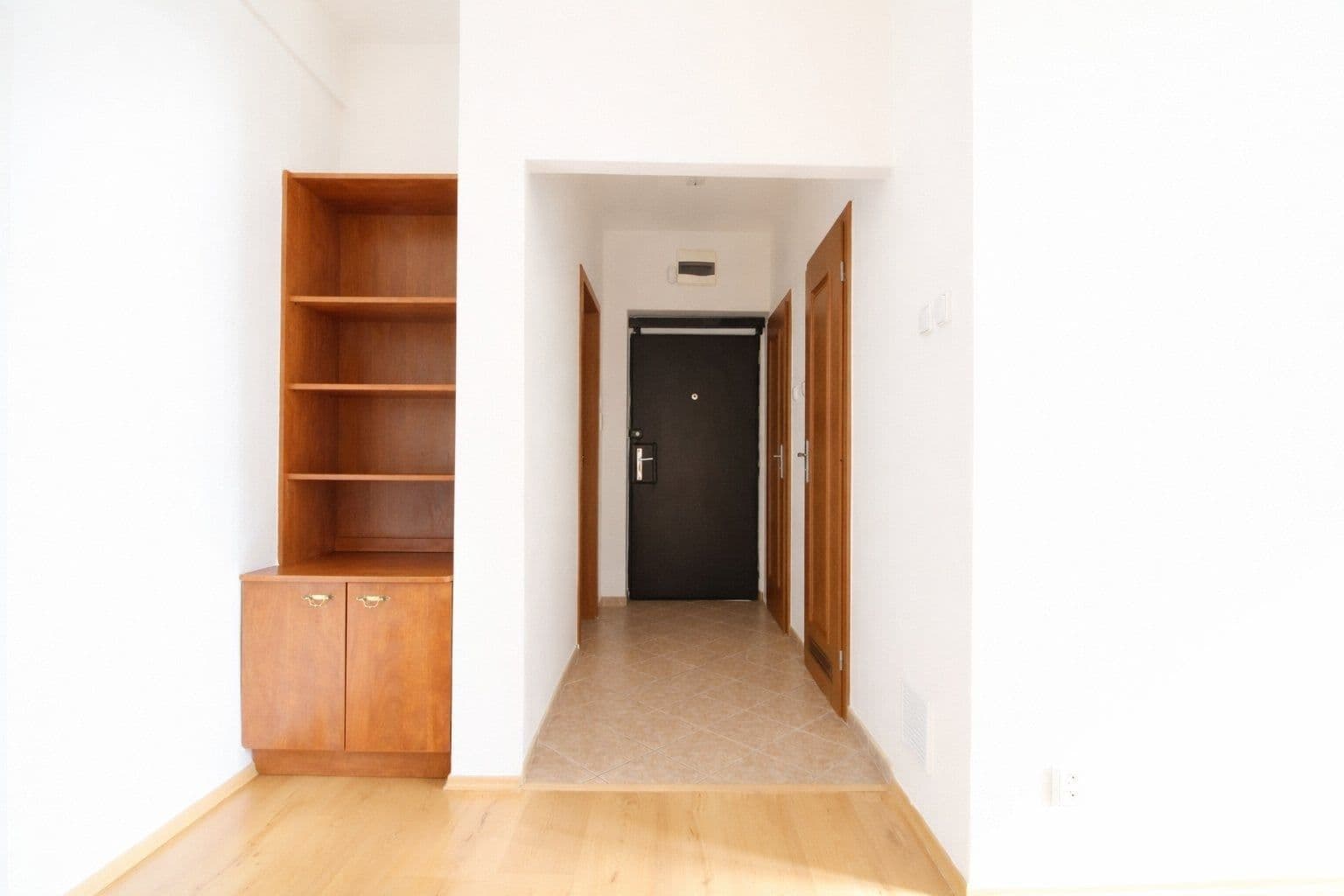 Prenájom bytu 4-izbový 110 m², Na Hřebenkách, Praha, Praha Prenájom bytu 4-izbový 110 m², Na Hřebenkách, Praha, Praha