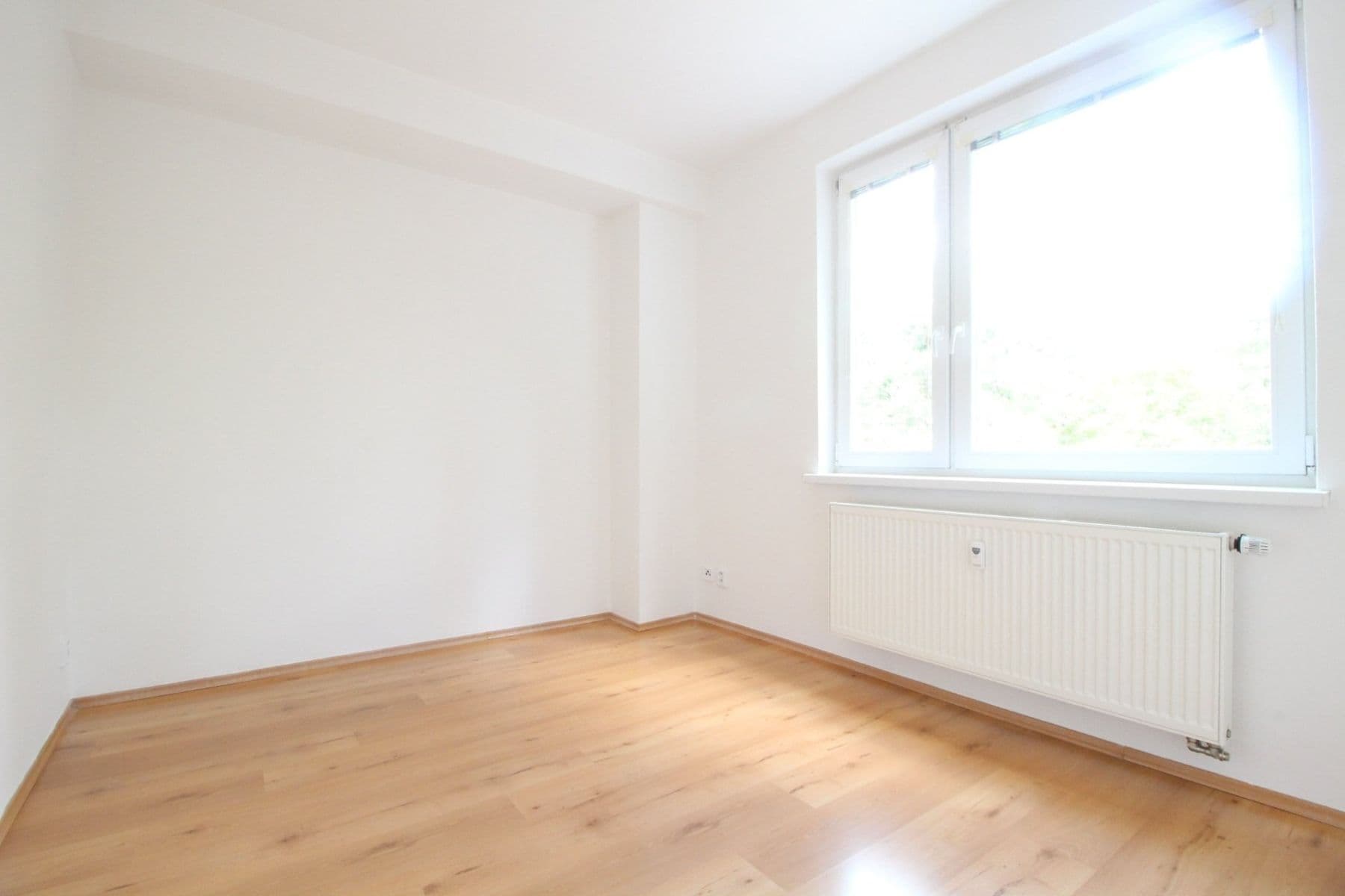 Prenájom bytu 4-izbový 110 m², Na Hřebenkách, Praha, Praha Prenájom bytu 4-izbový 110 m², Na Hřebenkách, Praha, Praha