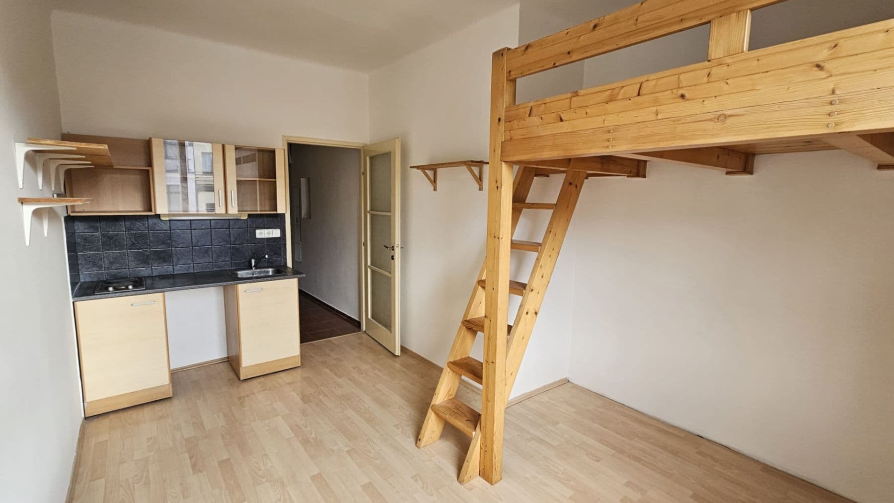 Prenájom bytu 1-izbový 20 m², Podplukovníka Sochora, Praha, Praha Prenájom bytu 1-izbový 20 m², Podplukovníka Sochora, Praha, Praha