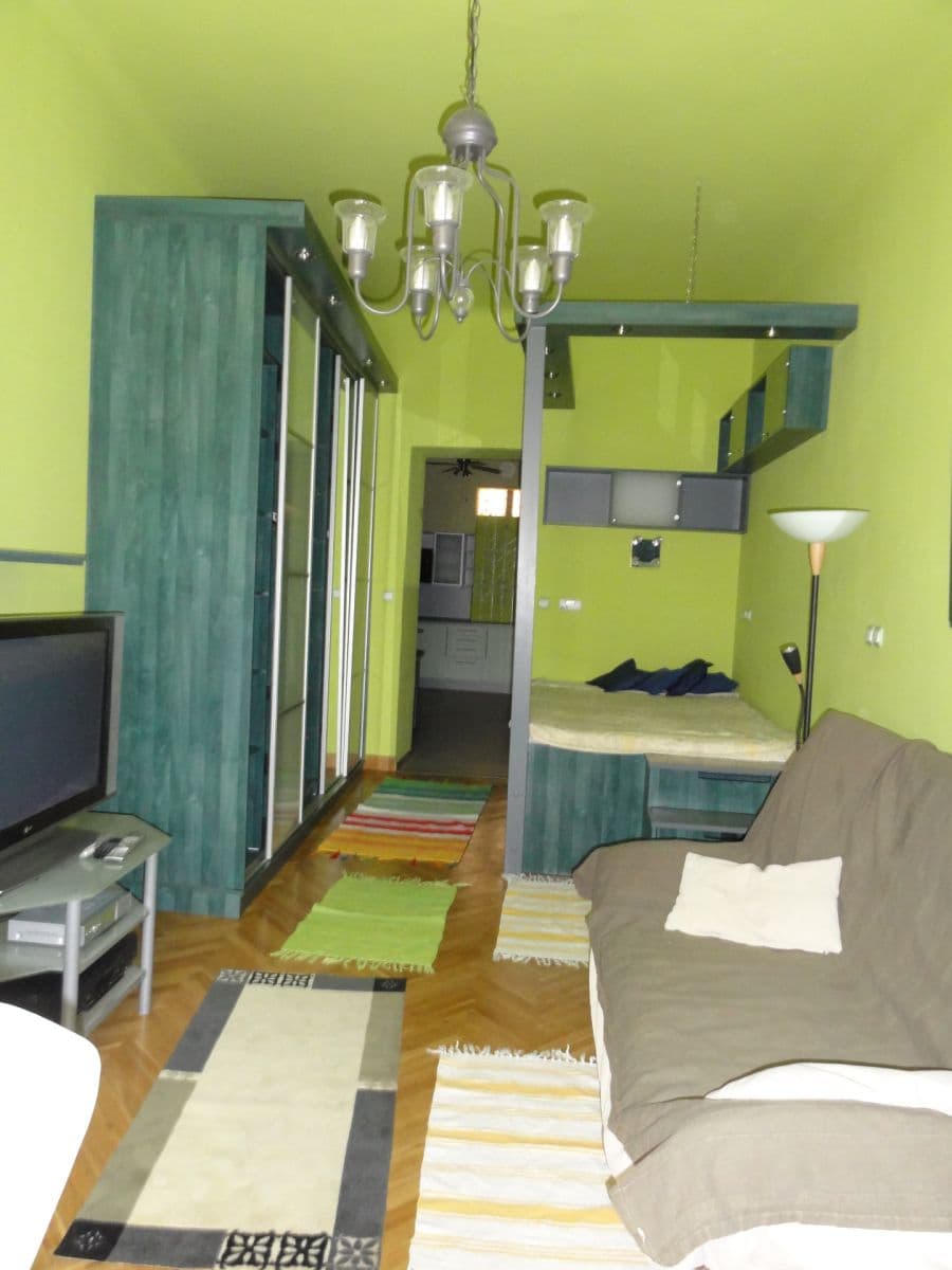 Prenájom bytu 1-izbový 43 m², Spálená, Praha, Praha Prenájom bytu 1-izbový 43 m², Spálená, Praha, Praha