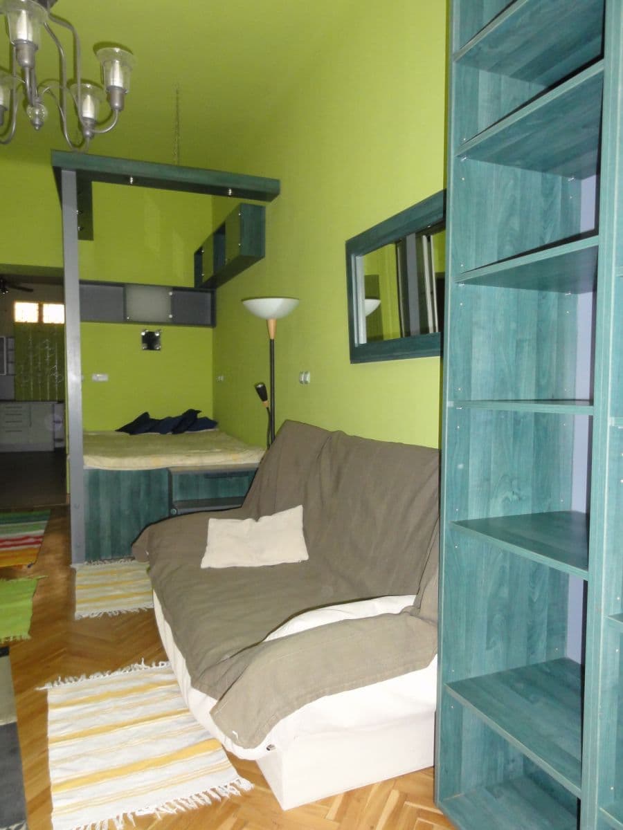 Prenájom bytu 1-izbový 43 m², Spálená, Praha, Praha Prenájom bytu 1-izbový 43 m², Spálená, Praha, Praha