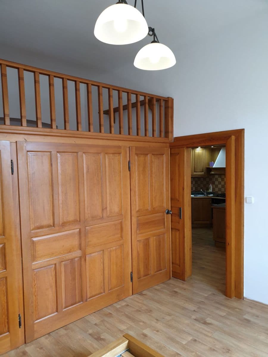 Prenájom bytu 2-izbový 53 m², Arbesovo náměstí, Praha, Praha Prenájom bytu 2-izbový 53 m², Arbesovo náměstí, Praha, Praha