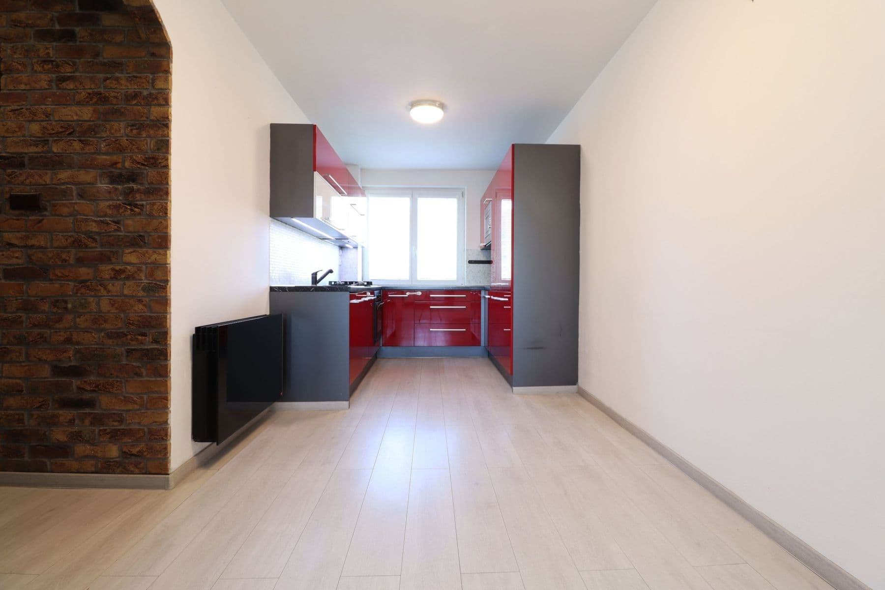 Prenájom bytu 3-izbový 72 m², Hlavní, Praha, Praha Prenájom bytu 3-izbový 72 m², Hlavní, Praha, Praha