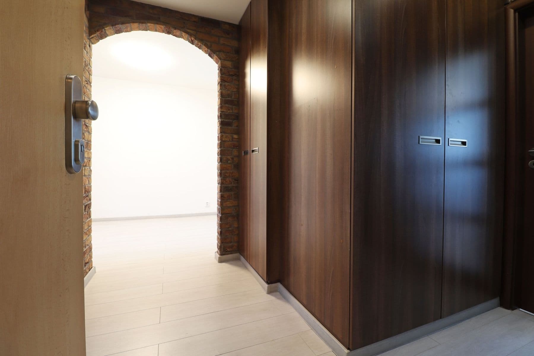 Prenájom bytu 3-izbový 72 m², Hlavní, Praha, Praha Prenájom bytu 3-izbový 72 m², Hlavní, Praha, Praha