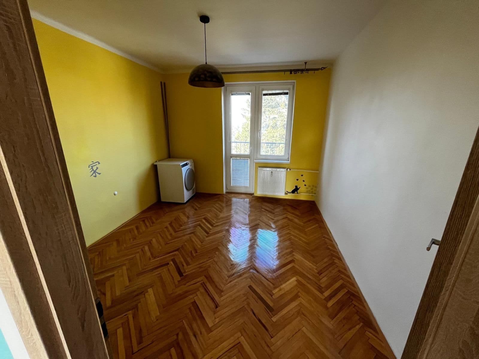 Prenájom bytu 3-izbový 64 m², Něvská, Praha, Praha Prenájom bytu 3-izbový 64 m², Něvská, Praha, Praha