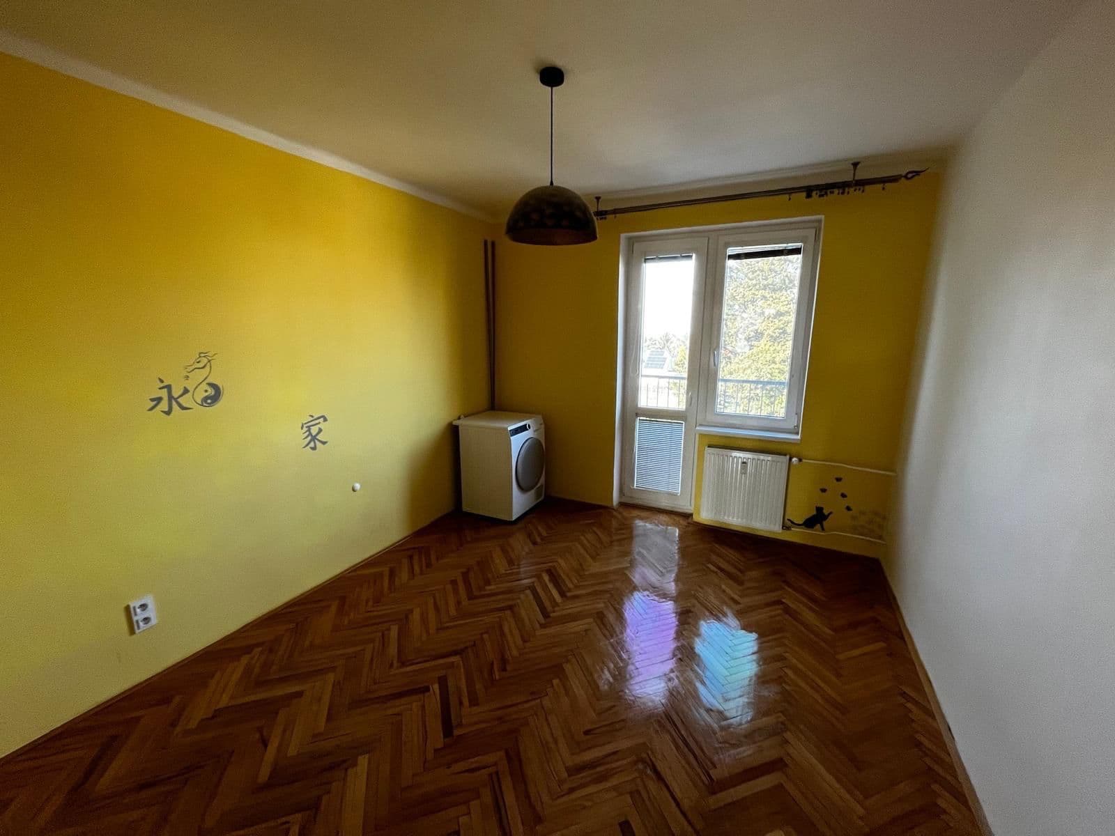 Prenájom bytu 3-izbový 64 m², Něvská, Praha, Praha Prenájom bytu 3-izbový 64 m², Něvská, Praha, Praha