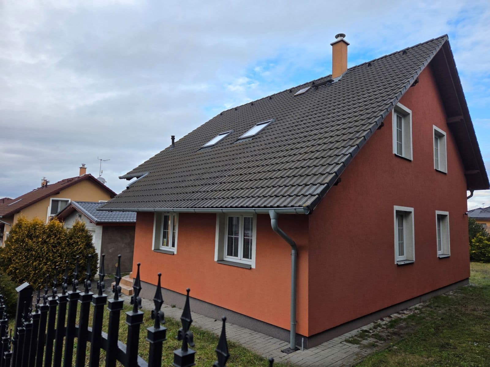Predaj domu 250 m², pozemek 912 m², Na Libovínek, Bašť, Středočeský kraj Predaj domu 250 m², pozemek 912 m², Na Libovínek, Bašť, Středočeský kraj