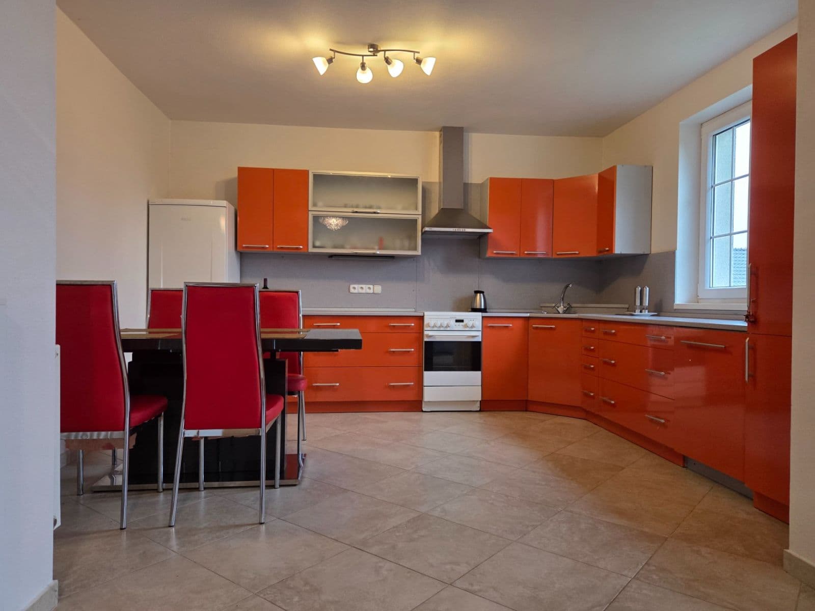 Predaj domu 250 m², pozemek 912 m², Na Libovínek, Bašť, Středočeský kraj Predaj domu 250 m², pozemek 912 m², Na Libovínek, Bašť, Středočeský kraj