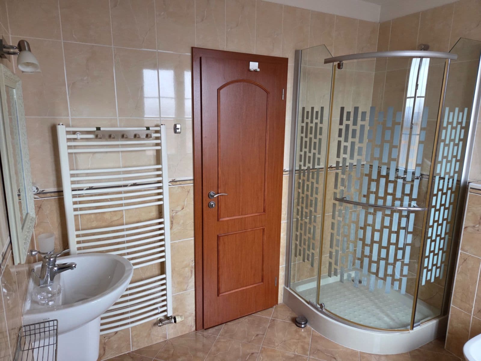 Predaj domu 250 m², pozemek 912 m², Na Libovínek, Bašť, Středočeský kraj Predaj domu 250 m², pozemek 912 m², Na Libovínek, Bašť, Středočeský kraj