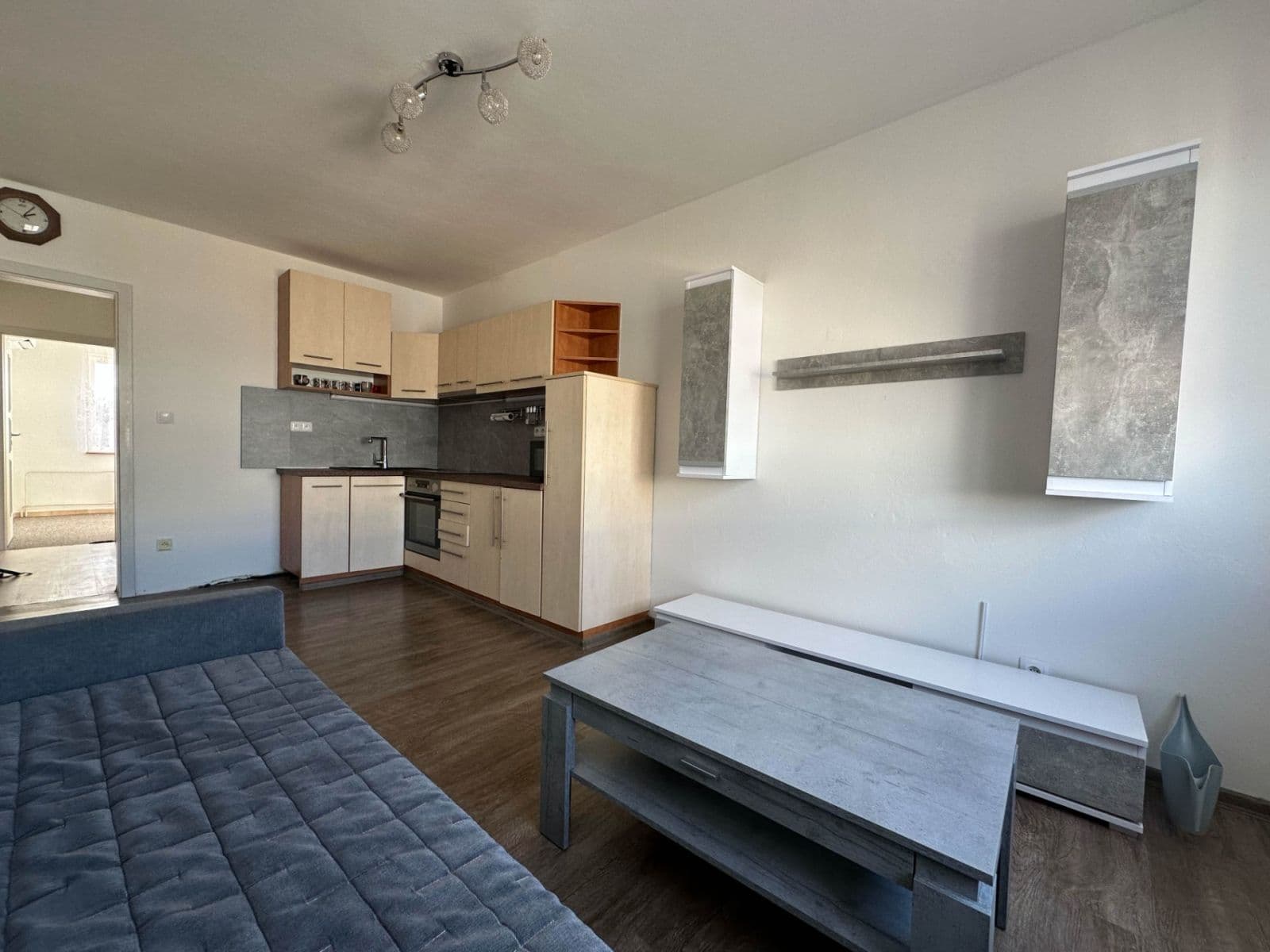 Prenájom bytu 3-izbový 50 m², Luštěnice, Středočeský kraj Prenájom bytu 3-izbový 50 m², Luštěnice, Středočeský kraj