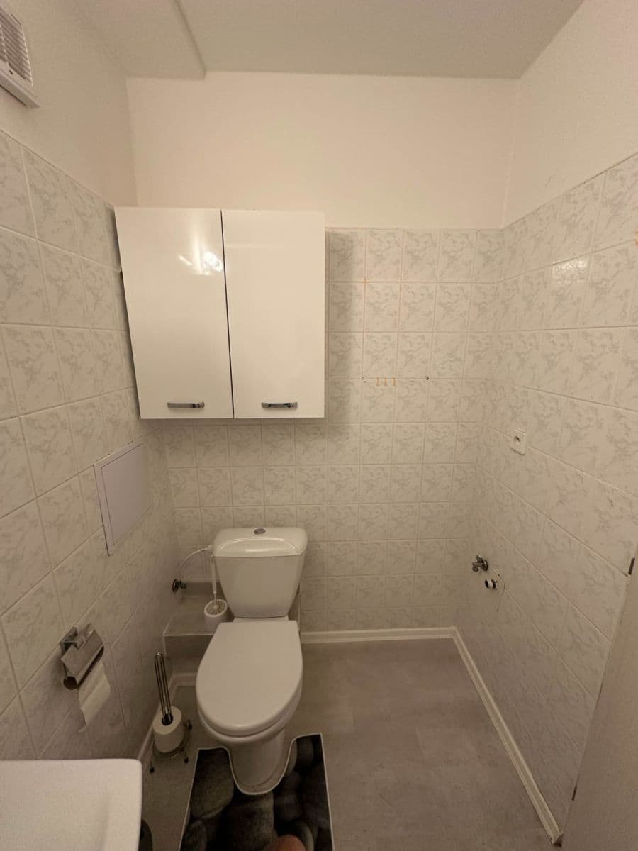 Prenájom bytu 3-izbový 50 m², Luštěnice, Středočeský kraj Prenájom bytu 3-izbový 50 m², Luštěnice, Středočeský kraj