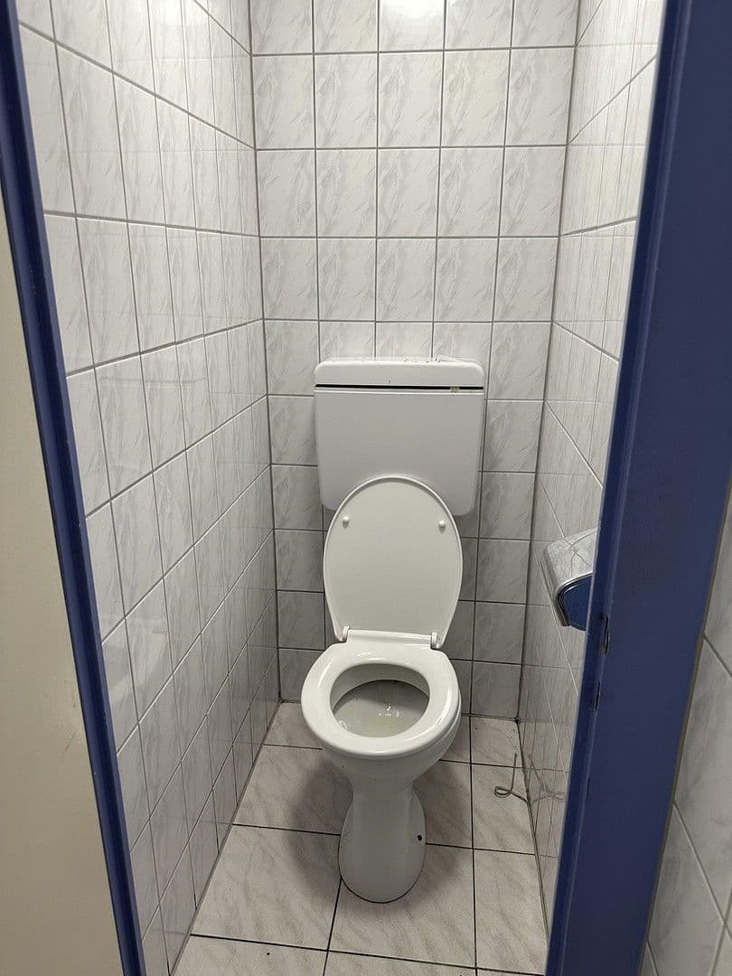 Prenájom nebytového priestoru 115 m², Am Ostpark 2, Essen, Severné Porýnie - Westfálsko Prenájom nebytového priestoru 115 m², Am Ostpark 2, Essen, Severné Porýnie - Westfálsko